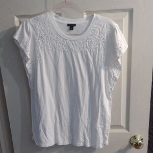 Anne Taylor White Eyelet Short Sleeve Top